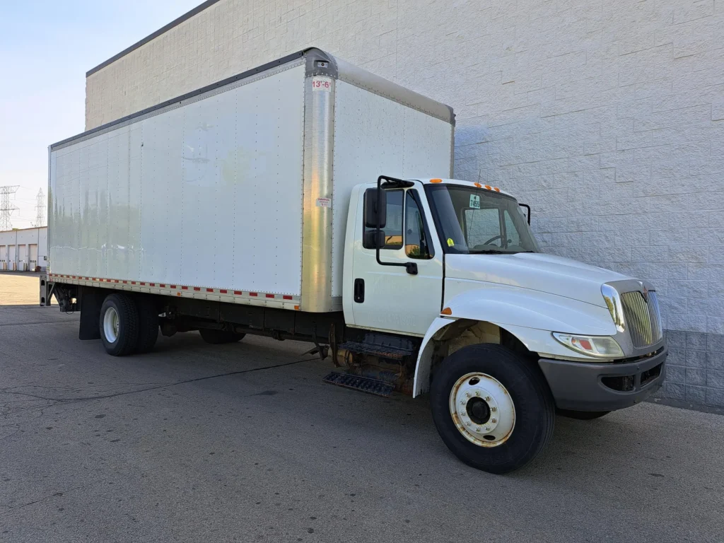 2009 Chevrolet C6500 Box Truck 13'6